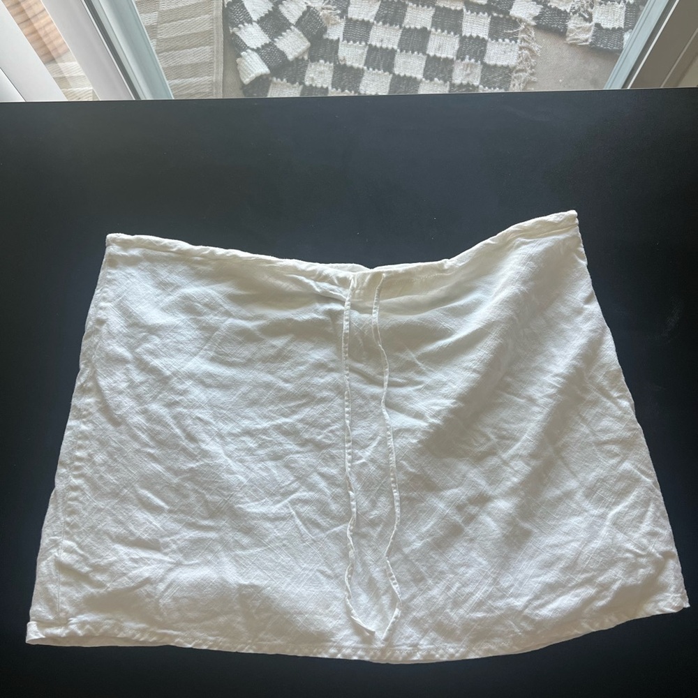White Linen-Like Mini Skirt
